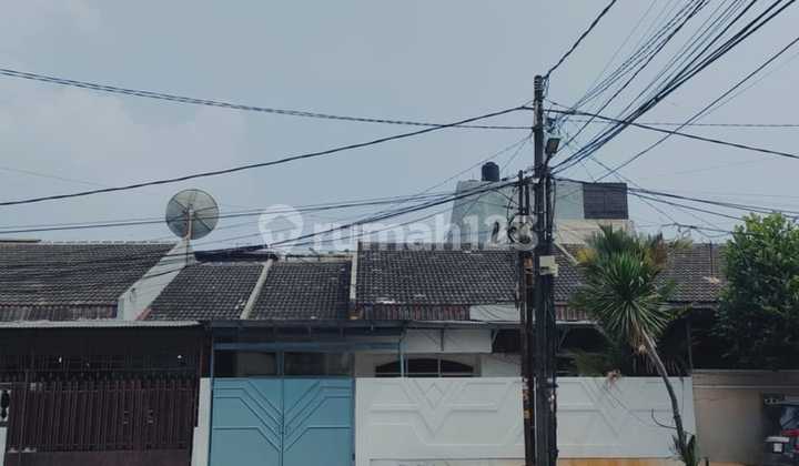 For Sale House in Taman Kota Area, West Jakarta, As-Is Condition 2