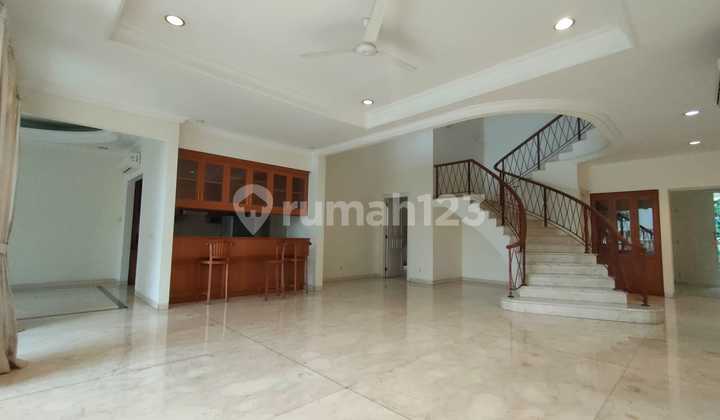 Jual / Sewa Rumah Mewah Ada Kolam Renang Pribadi Area Pondok Indah Jakarta Selatan
