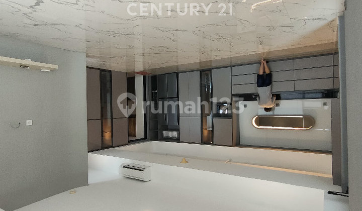 Kemang Village Residence Pet Friendly Dengan Private Lift