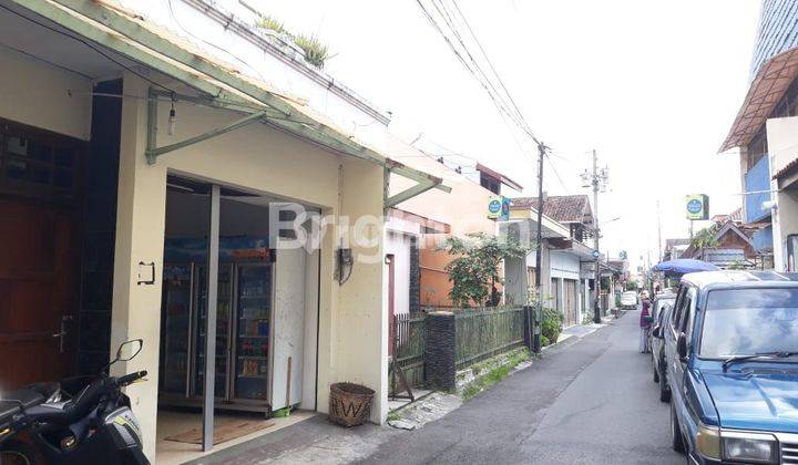 RUMAH DI TENGAH KOTA YOGYAKARTA 1