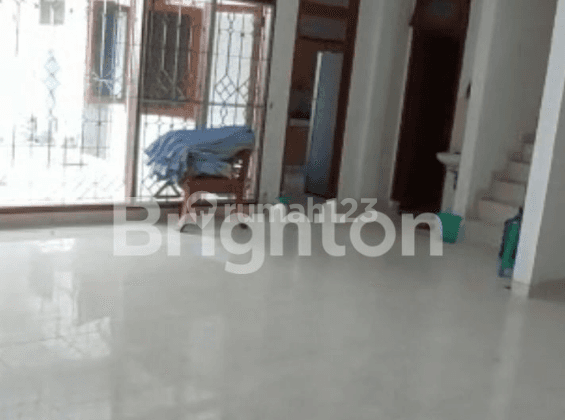 RUMAH SHM LOKASI STRATEGIS JL. KRAKATAU SEMARANG TIMUR 4