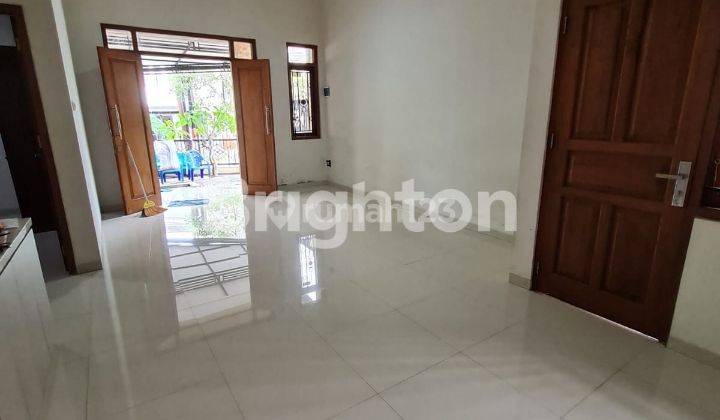 RUMAH HOOK POJOK SEMI FURNISH KAYU JATI SAMBIROTO KEDUNGMUNDU SENDANGMULYO TEMBALANG SEMARANG
 2