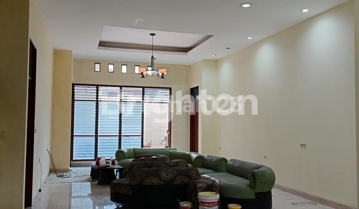 Rumah Bagus dan Kokoh Semi Furnish Lokasi Tengah Kota Semarang 2