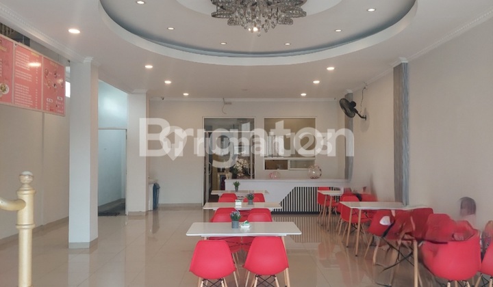 Ready-to-Use Shop House Without Renovation Cafe Restaurant Showroom Distribution Office Sudirman Street Salatiga 2