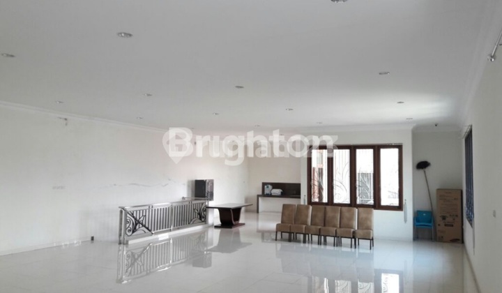 Rumah Luas Jalan Ki Mangunsarkoro Semarang Cocok Kantor & Rumah Tinggal 2