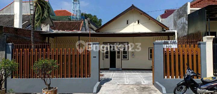 Ready-to-Use Middle City House in Halmahera, Semarang