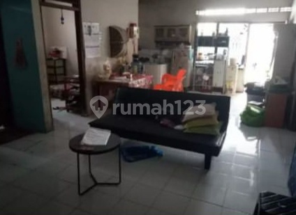 Rumah Besar Tengah Kota Lokasi Banyumanik Semarang 2