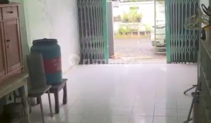 Two-Story House Located on Jalan Kuala Mas, North Semarang 2