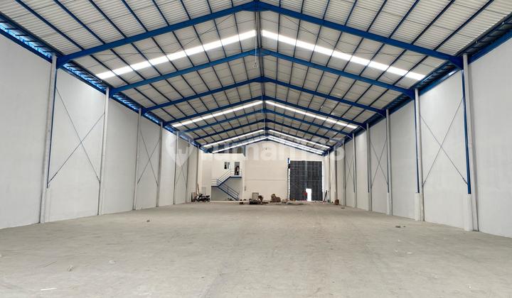 Warehouse for Rent Area 1,369 M2 Lippo Cikarang Area