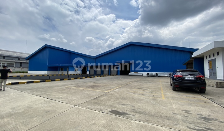 For Sale Warehouse/Factory in Industrial Area