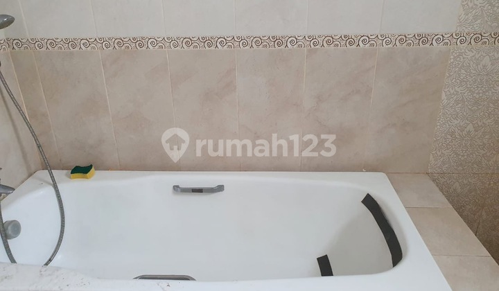 FOR SALE FAST EMERALD MANSION HOUSE LIPPO CIKARANG 2