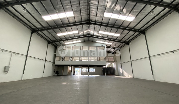 Warehouse for Rent Sipa Paki Area 1,188 M2 Lippo Cikarang Industrial Estate