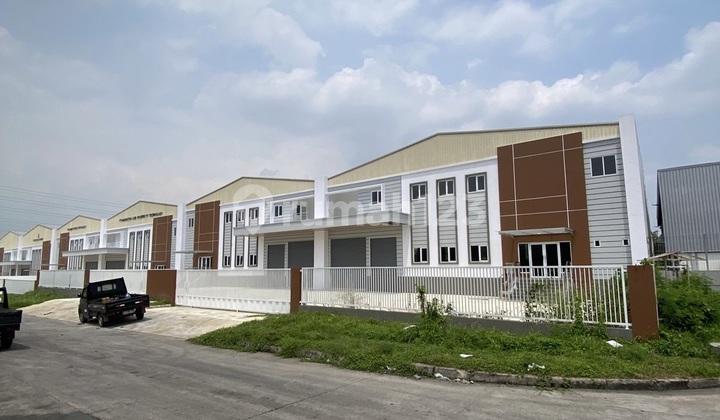 Disewakan Gudang Baru Luas 2.600 M2dalam Kawasan Industri Lippo Cikarang Disewakan Gudang Baru Luas 2.600 M2dalam Kawasan Industri Lippo Cikarang