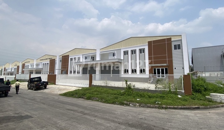 For Rent New Warehouse Lippo Cikarang Area 1,300 M2