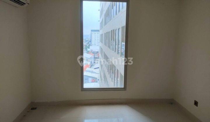 Apartement Louis Kienne 2 BR Semi Furnished Bagus 2