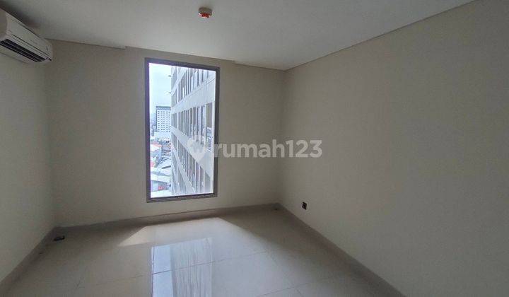Apartement Louis Kienne 2 BR Semi Furnished Bagus 12