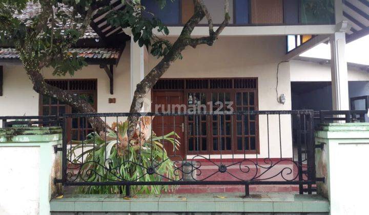 Rumah Bagus Semi Furnished SHM di Jl Sindoro Bandarjo, Semarang 1