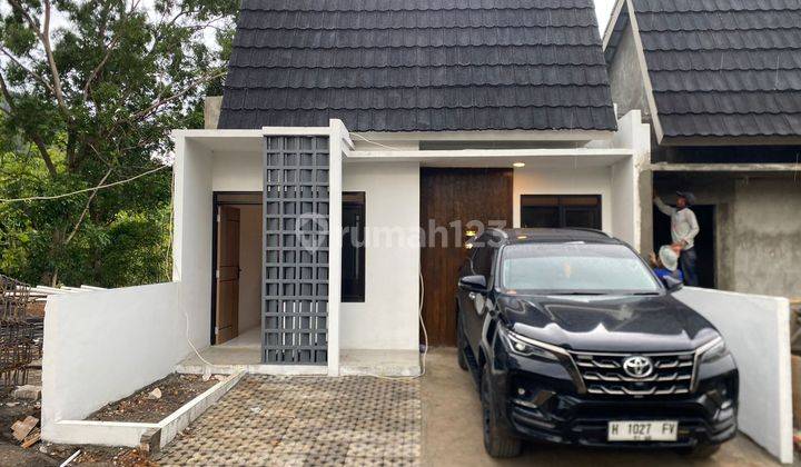 Rumah Baru Unfurnished SHM di Doplang, Semarang 1