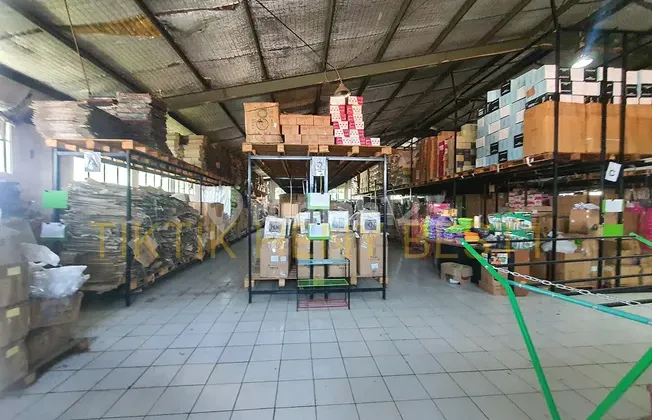 Strategic Warehouse with 40ft Container Access in Caringin Near Kopo Toll Road
