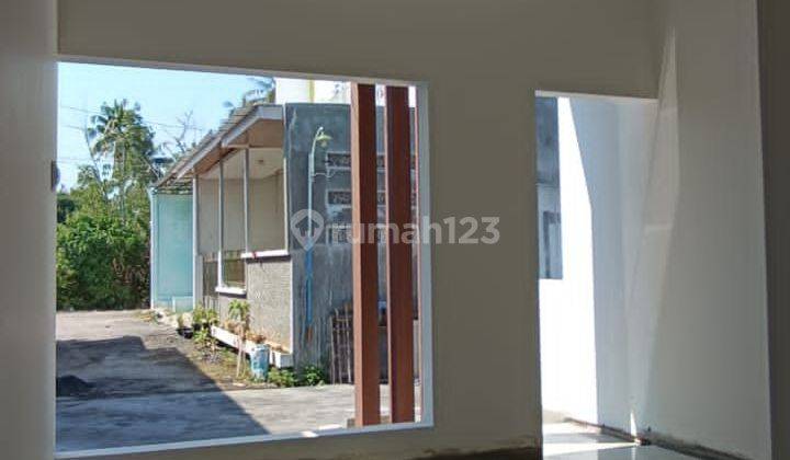 Rumah Baru Siap Huni Strategis di  Semarang Timur 2