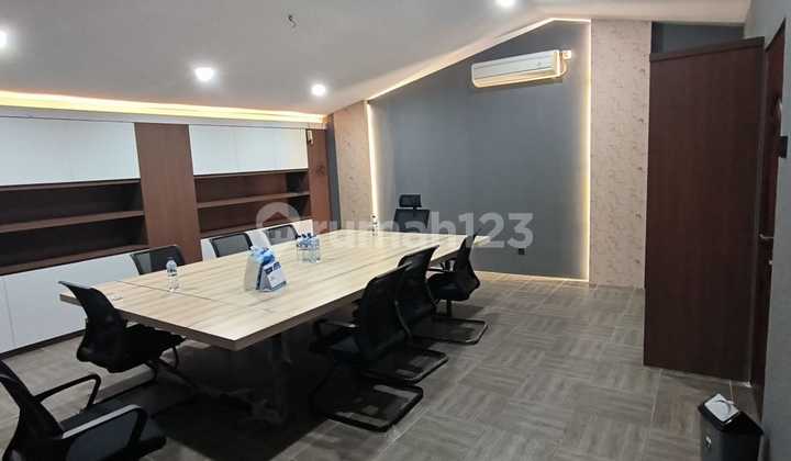 Warehouse in Pantai Indah Dadap Area, Office Included, Mess Available, Fits 40-Foot Containers Warehouse in Pantai Indah Dadap Area, Office Included, Mess Available, Fits 40-Foot Containers