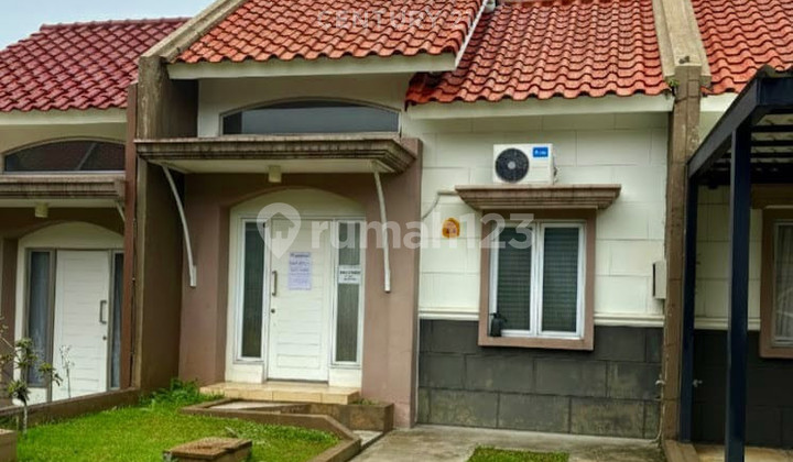 Minimalist Furnished House in Rancamaya Golf Estate Bogor