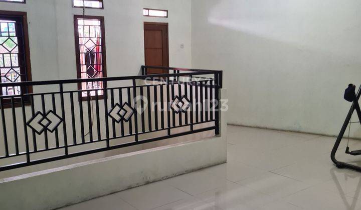 Rumah Dekat Sekolah Di Pondok Tirta Mandala Depok