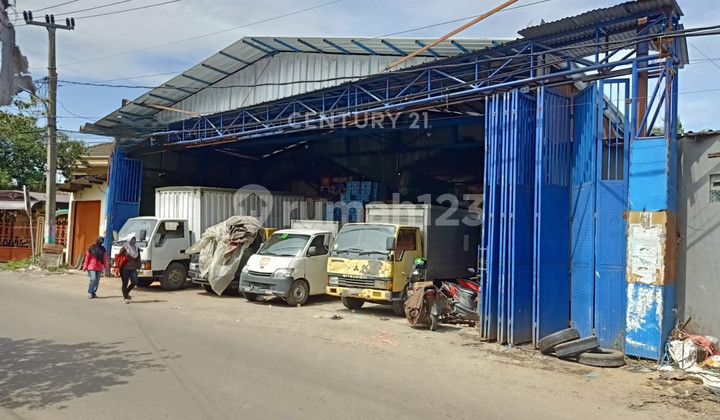 Former Grocery Warehouse in a Strategic Location Cibinong Former Grocery Warehouse in a Strategic Location Cibinong