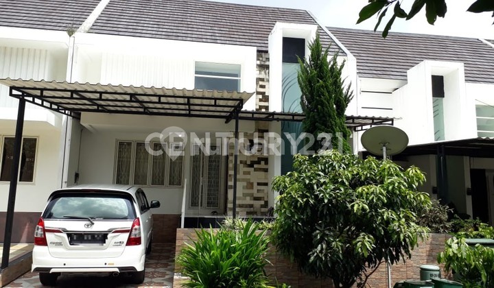 Rumah Strategis Jl Grande Rancamaya Bogor
