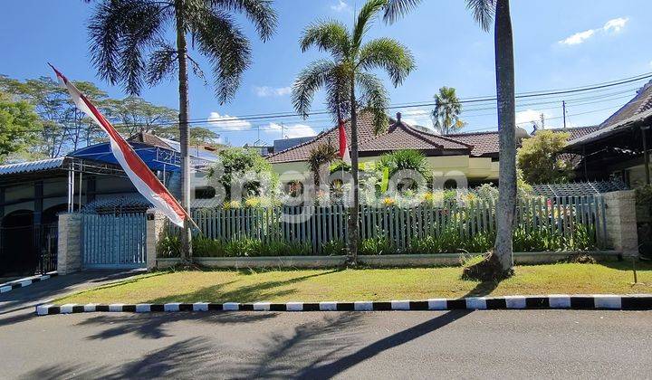 RUMAH CANTIK ASRI TERAWAT TENGAH KOTA 1