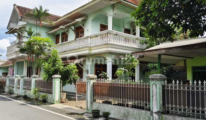 Rumah Plus Tanah Luas Posisi Hook Tengah Kota Dekat Rampal Malang Rumah Plus Tanah Luas Posisi Hook Tengah Kota Dekat Rampal Malang