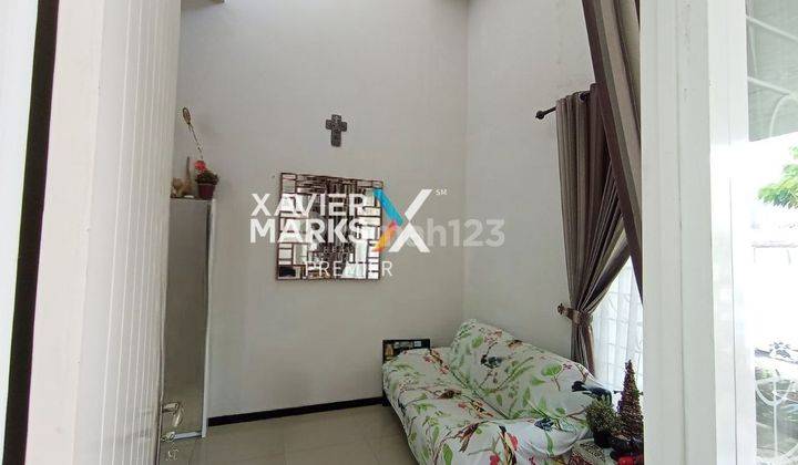 ruang keluarga rumah cantik asri di ijen