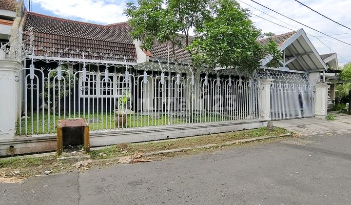 Rumah Klasik Cantik & Terawat Di Daerah Dieng Kota Malang