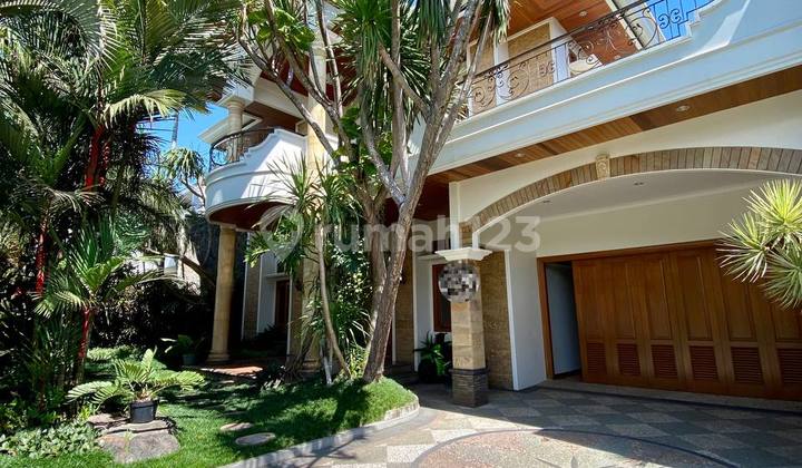 Rumah Super Mewah Araya Full Furnish View Golf 2