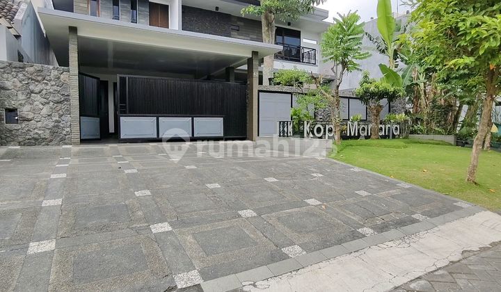 Rumah Asri Luas Daerah Araya Blimbing Indah Malang