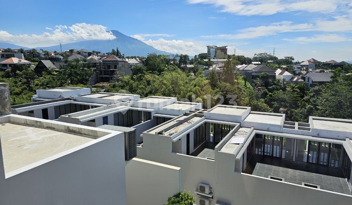 Rumah Mewah Full Furnished Citraland Puncak Tidar Malang 2