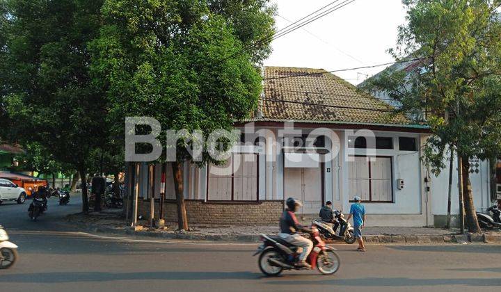 Rumah Hook Lokasi Pusat Kota Jalan Utama Dekat Alun-alun 1