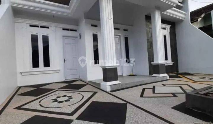RUMAH ELEGAN Siap Huni lokasi Strategis  3