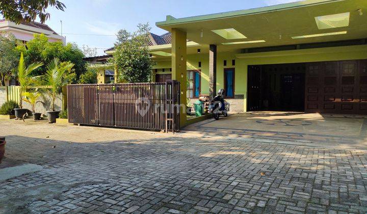 RUMAH BESAR DALAM KOMPLEK ONE GATE SYSTEM 2