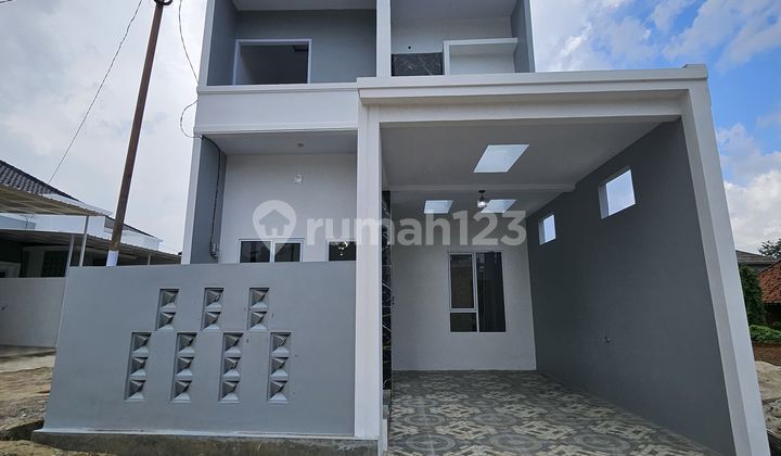 Rumah 2 Lantai Tengah Kota Dekat Kampus Harga Santai  2