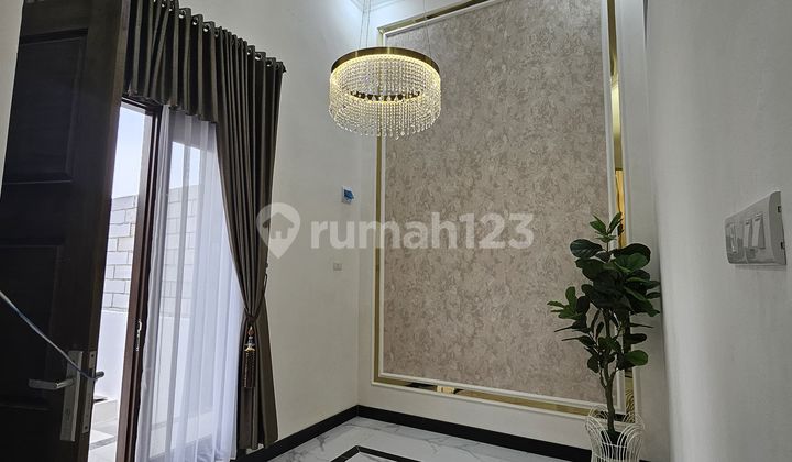 Rumah Mewah Full Furnished di Tengah Kota Way Halim Bandar Lampung 2