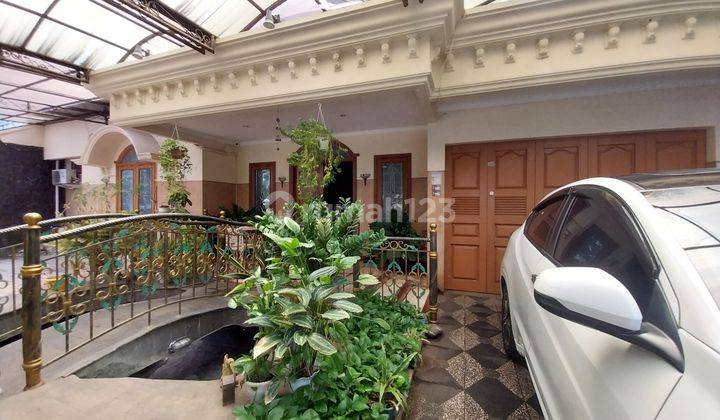 RUMAH DI PERUMAHAN ELITE DI JALAN 2 MBL LEBAR 2