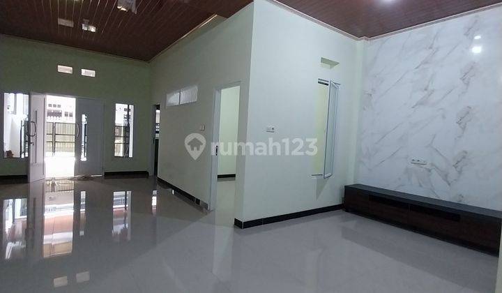 Rumah Brand New Di Tebet Disewakan 2