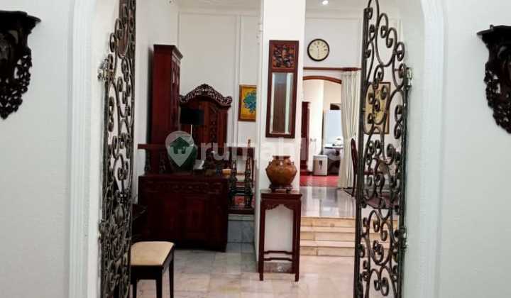 Dijual Rumah Lama Terawat di Menteng Jakarta Pusat 2