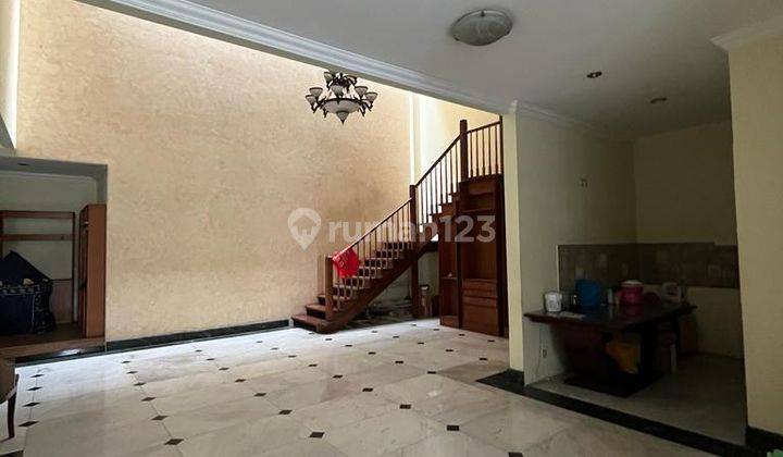 Dijual Rumah Jalan Lebar Kebayoran Baru Dekat Blok M Dan Mrt 2