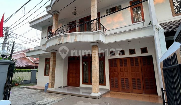 Dijual rumah Jalan Ciragil Senopati bisa untuk usaha
