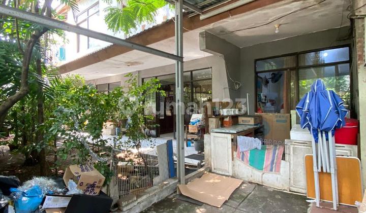 Rumah dijual bangunan lama dekat Pakubuwono dan Senayan City 2