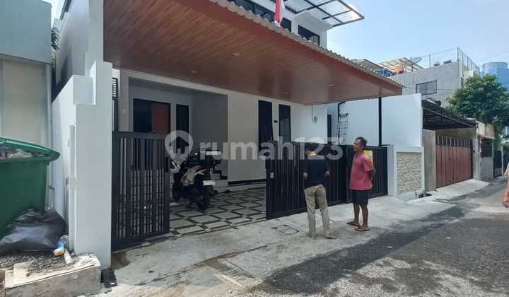 Dijual rumah bangunan baru siap huni di Senopati dan SCBD