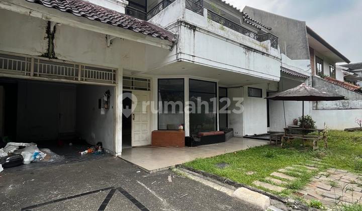 Rumah dijual depan taman selangkah dari Senopati Rumah dijual depan taman selangkah dari Senopati