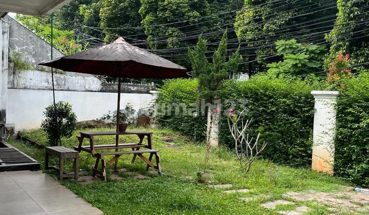 Rumah dijual depan taman selangkah dari Senopati 2